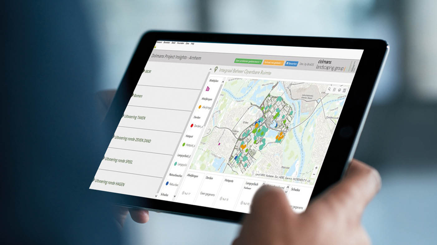 Elk project krijgt zijn eigen DPI-omgeving. Onze voormannen voeren alle velddata in het nieuwe systeem.