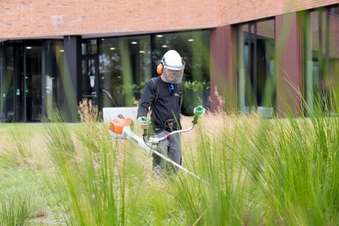 Met de juiste mensen en materieel in eigen huis en met alle expertises verdeeld over verschillende bedrijfsonderdelen werken we altijd voor een duurzaam eindresultaat.