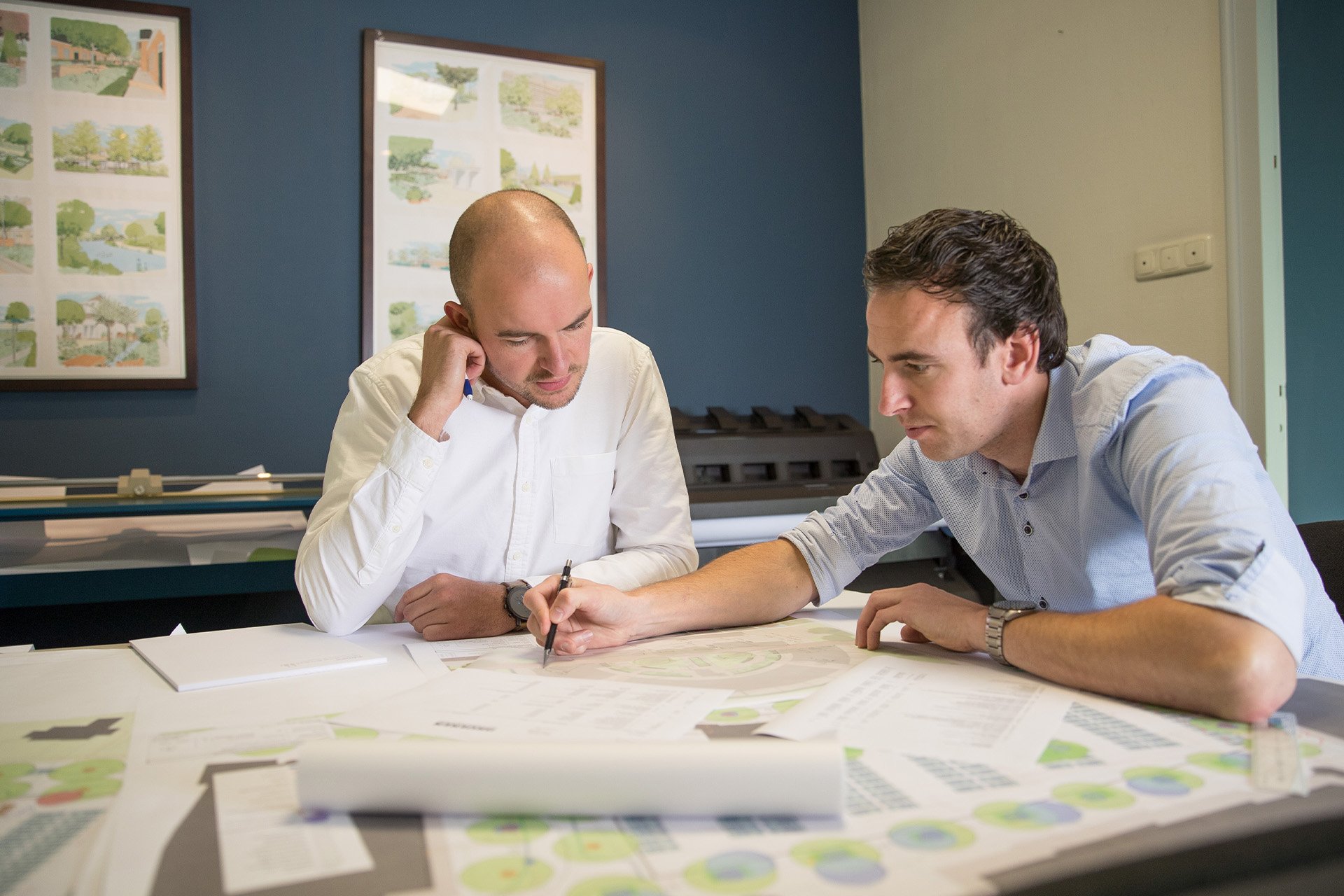 We denken mee, zowel in hoofd als hand, met onze klanten. Wij ondersteunen om klimaatgerichte, natuurinclusieve en sociaalmaatschappelijke ambities.