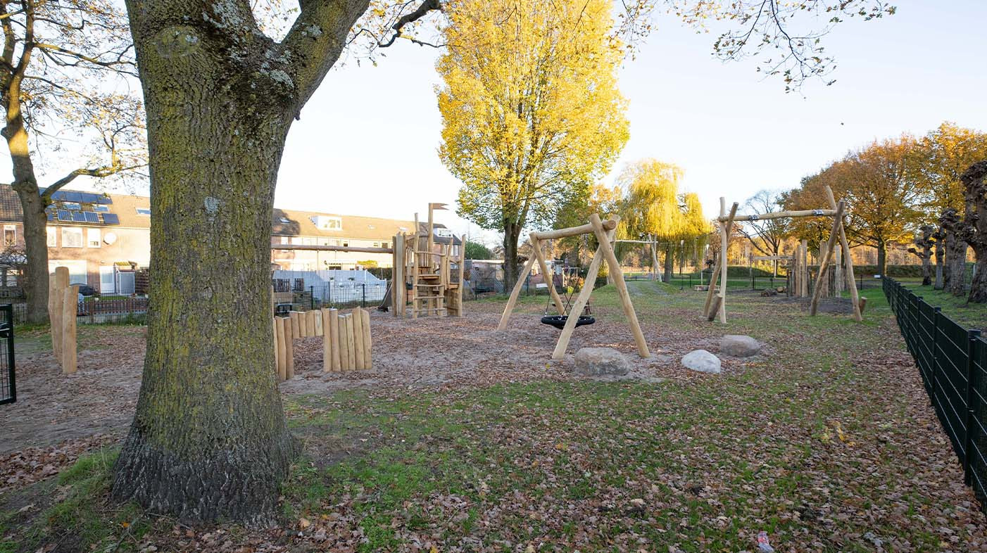 In de Tilburgse wijk Gesworen Hoek is behoefte aan een buurtspeelplein. Deze is gecreëerd in het Bavelpark. 