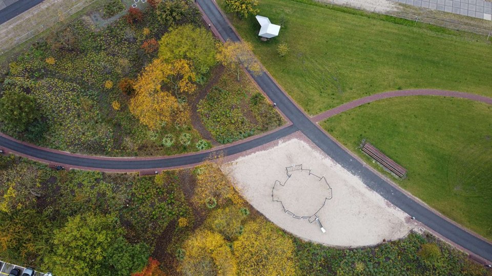 De aanleg van een klassiek buurtpark voor het gehele Amstelkwartier.